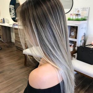 Meet your Posher, April